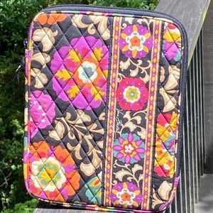 Vera Bradley Tablet Case in Suzani NWOT